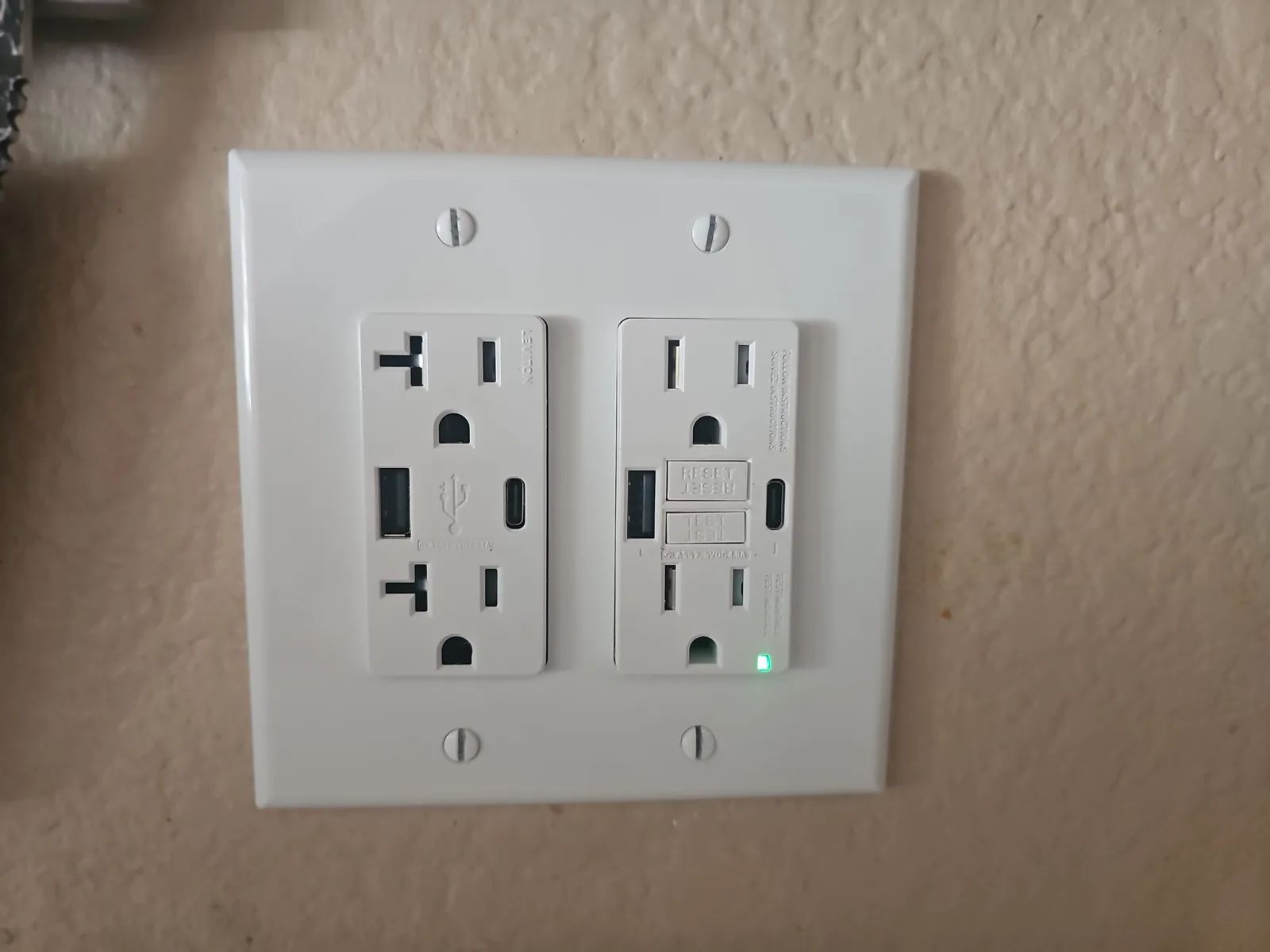 GFCI / USB outlet installation