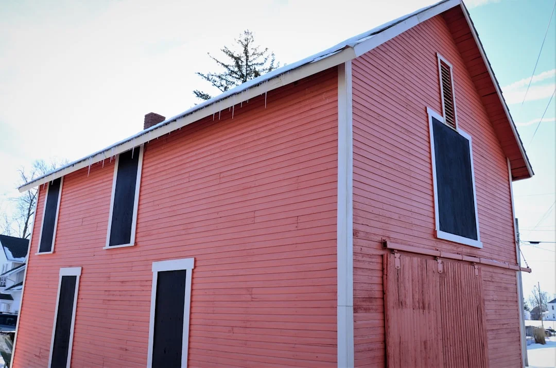 UHQ Construction - Siding Installation services in Carmel